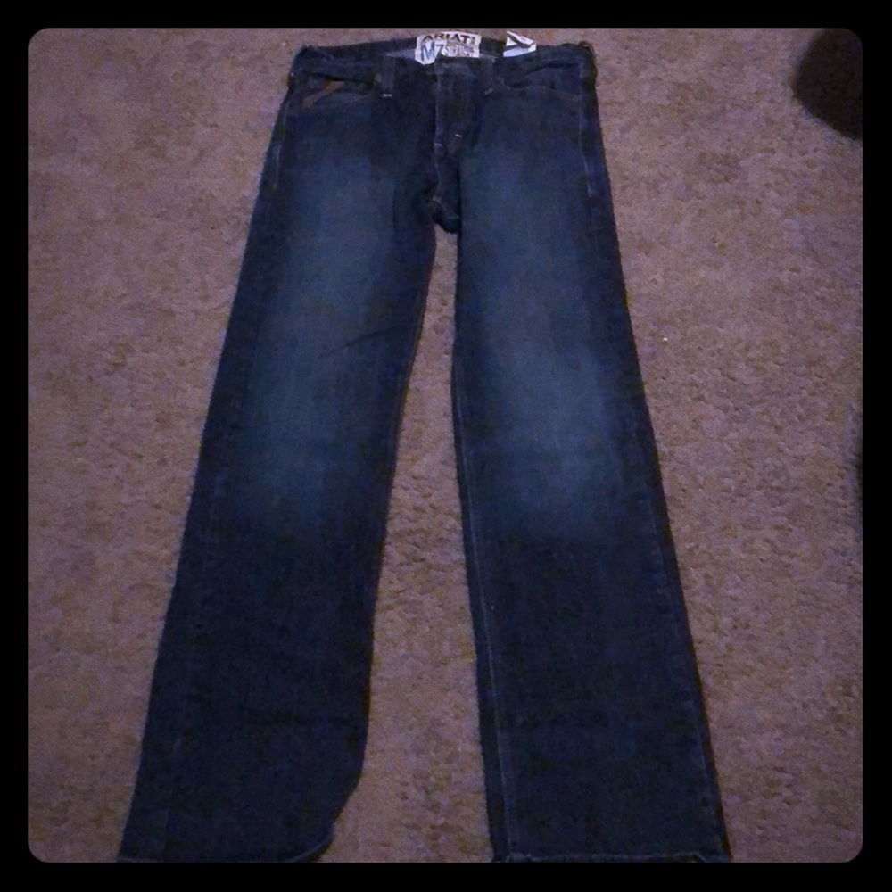 Men’s ARIAT M7 rocker straight jeans. Size 30/34